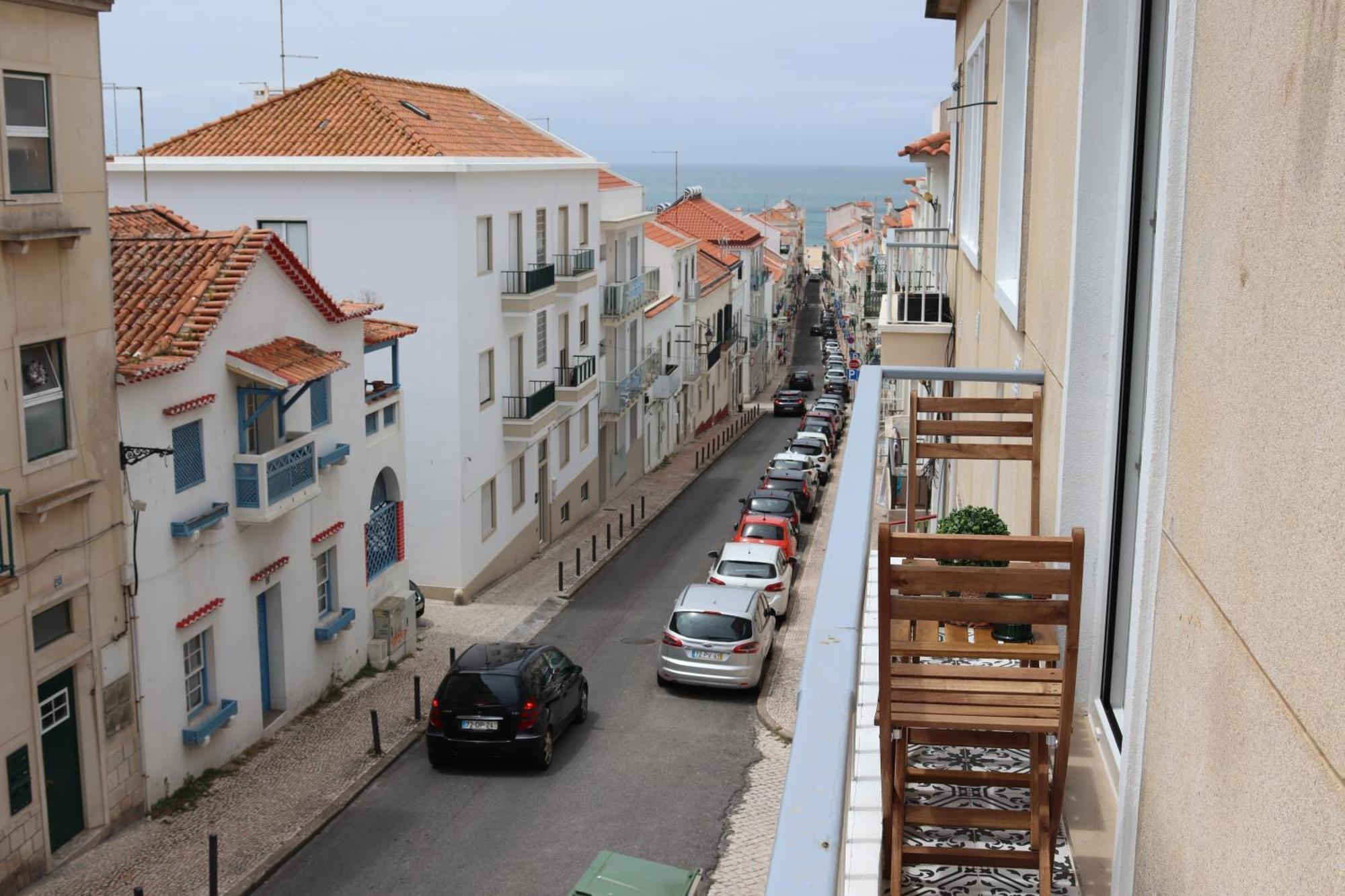 Casa "Avo Abilio" - Nazare - Alojamento Local ภายนอก รูปภาพ